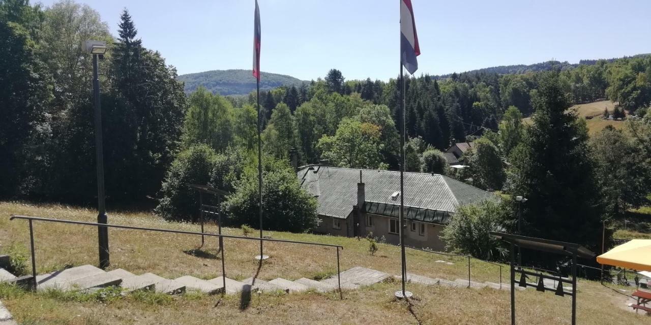 Olivin Kytlice Hiker Huts Hotel Exterior foto