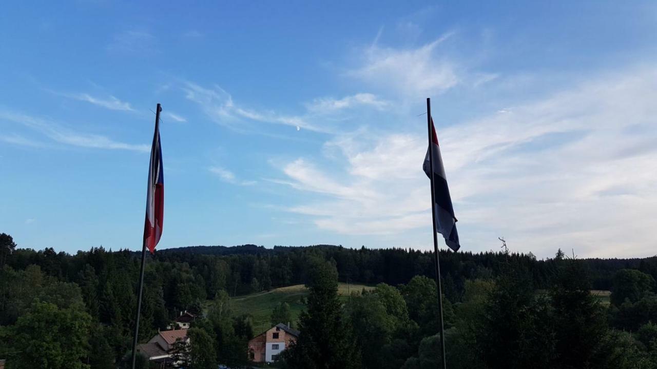 Olivin Kytlice Hiker Huts Hotel Exterior foto