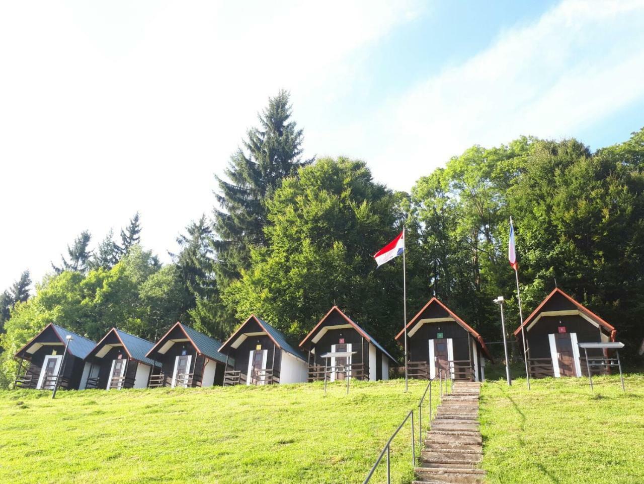 Olivin Kytlice Hiker Huts Hotel Exterior foto