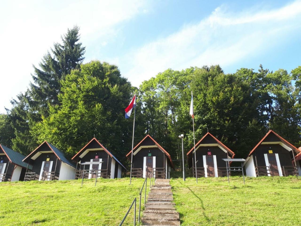 Olivin Kytlice Hiker Huts Hotel Exterior foto